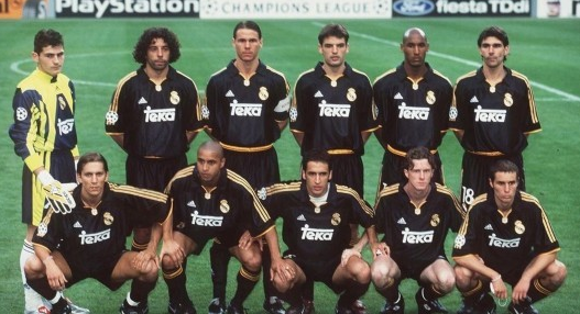 武磊迎34岁生日，个人官博感言：伤痛终将过去，步履始终磊落（武磊34岁生日发文：伤痛终会远去，脚步依旧磊落）