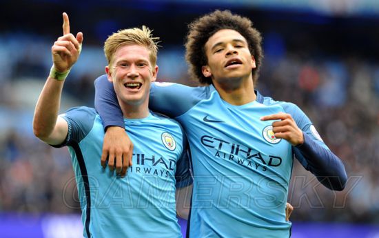 欧冠精彩进球回顾：梅西助攻亮点,（欧冠进球集锦：梅西助攻成焦点）