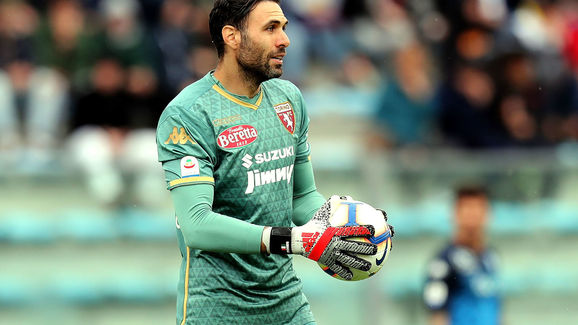 吴曦避谈无缘冠军：球队目标是击败对手，下赛季要做好细节（吴曦不谈失冠：球队重在击败对手，下赛季抓好细节）