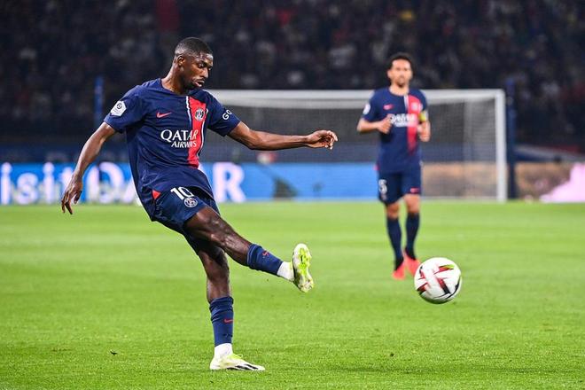 王钰栋承受多重压力，U21、中超、全运会三线作战疲惫不堪（U21、中超、全运会三线鏖战，王钰栋压力倍增疲态尽显）