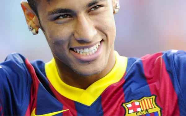 深圳新世纪篮球俱乐部迎来外籍球员阿尔法·卡巴（外援阿尔法·卡巴加盟深圳新世纪篮球俱乐部）