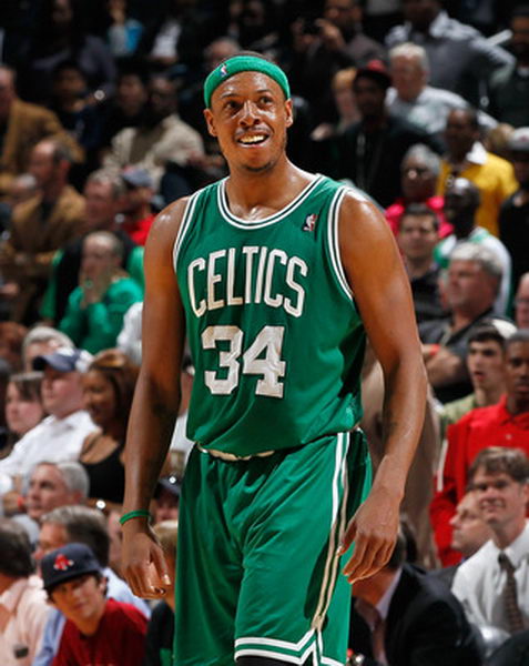 NBA战报：拉文42分6板，国王127-111轻取热火（NBA快讯：拉文轰42分6篮板，国王127-111大胜热火）