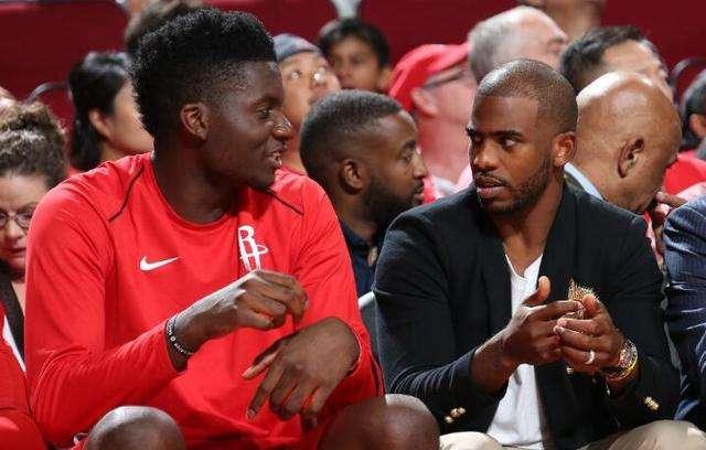 田中碧远射破门，打进个人英超本赛季首球（田中碧远射建功，收获本赛季英超首球）