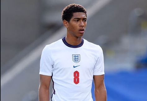 世界排名前48名但未直通世界杯国家：意大利丹麦在列（世界前48却未获世界杯直通资格：意大利、丹麦在列）