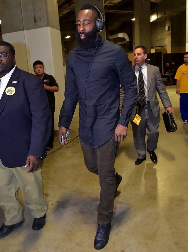 欧联焦点战：29岁皇马旧将一击制胜，弗赖堡主场1-0力克萨尔茨堡红牛（欧联关键战：29岁皇马旧将绝杀，弗赖堡主场1-0击退萨尔茨堡红牛）