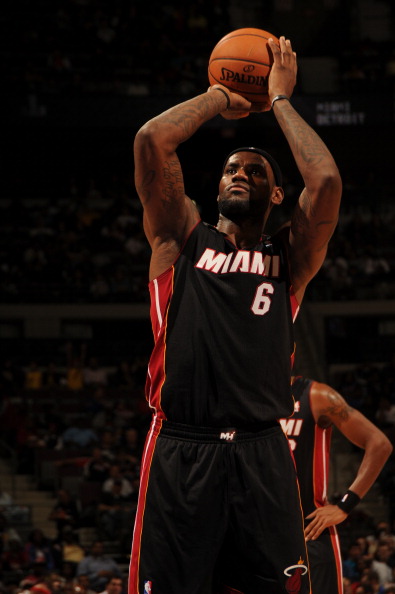 19岁22天，莱比锡边锋迪奥曼德成为德甲历史第二年轻戴帽球员（年仅19岁又22天，莱比锡翼锋迪奥曼德成为德甲史上第二年轻上演帽子戏法的球员）