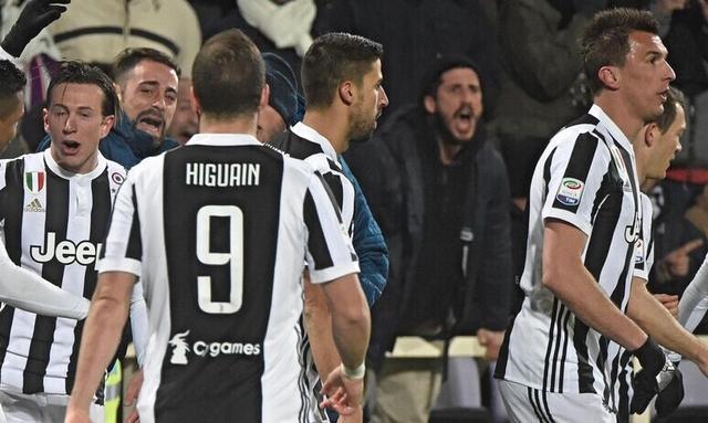 西甲：巴萨3-1逆转赫罗纳（西甲战报：巴萨3-1逆转击败赫罗纳）