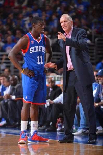 东体：国足年轻化不是面子工程，塞鸟、侯永永等应有一席之地（东体：国足年轻化非作秀，塞鸟、侯永永等应获入选机会）