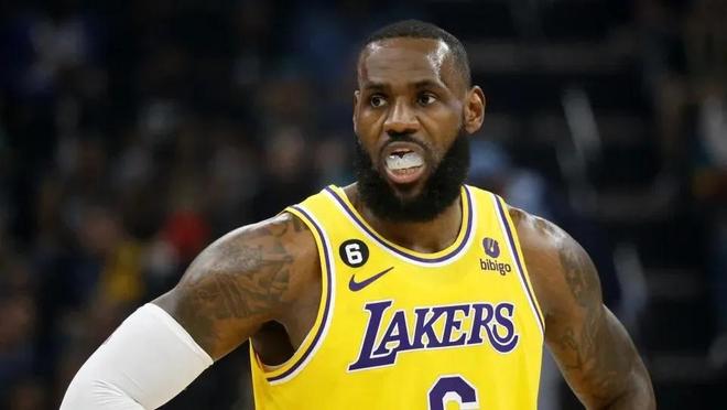 安东尼：当年1亿欧加盟曼联说明我有过人之处；快乐是第一位（安东尼：1亿欧转会曼联足见我的不凡，快乐始终第一位）