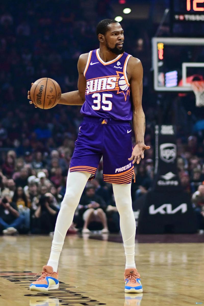 亚冠精英赛第五轮最佳阵：林加德、坎塞洛在列，塔迪奇入选（亚冠精英赛第5轮最佳阵容：坎塞洛、林加德上榜，塔迪奇入围）