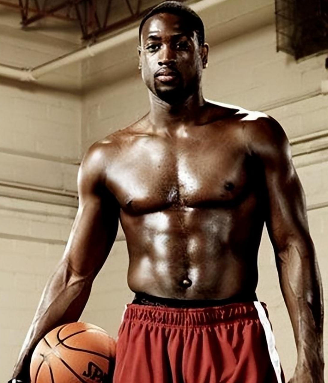 罗尼令人惊讶，费兰大胜，但佩德里是王者（罗尼爆冷，费兰大捷，佩德里称王）